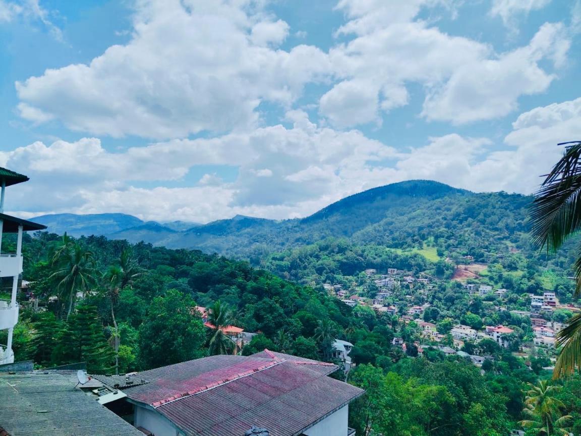 Mountain View 호텔 캔디 외부 사진